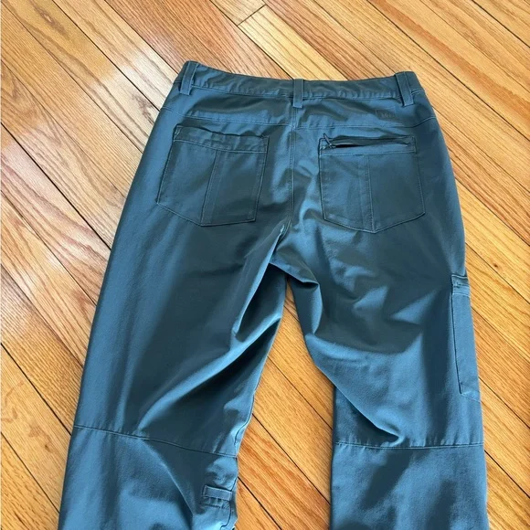 REI Women's Size 0 Hiking Pants (2 pairs!) - Picture 7 of 10